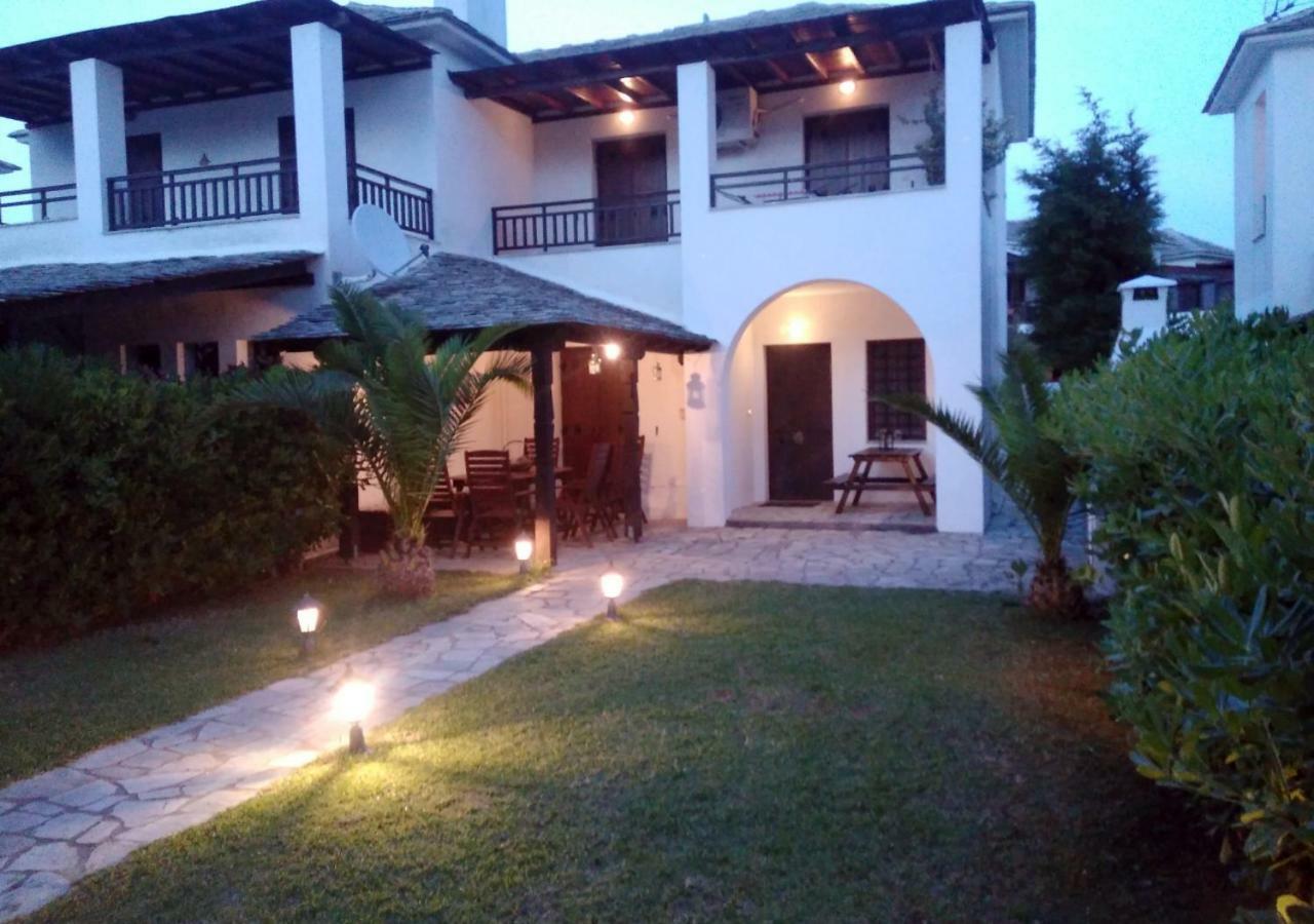 Harmony Seaside Apartments Koropi Esterno foto